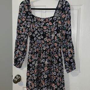 Forever 21 | floral puff shoulder mini dress